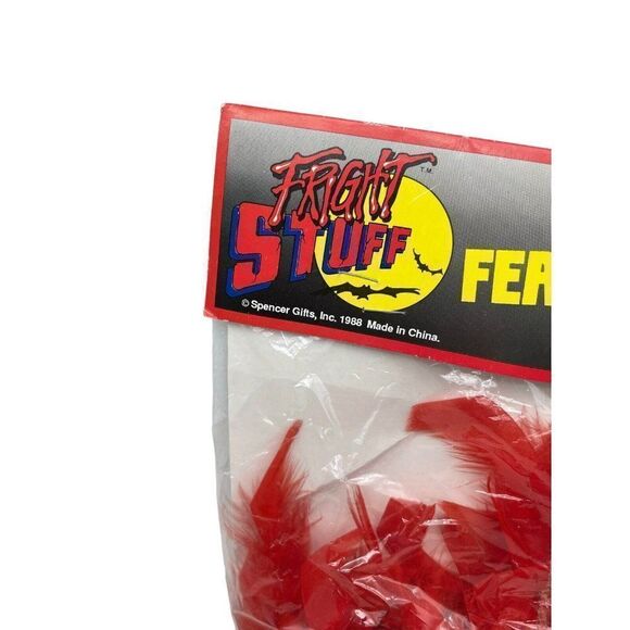 Vintage Red Feather Boa Spencer Gifts 1988 Fright Stuff Dress Up Costume NOS - Picture 4 of 5